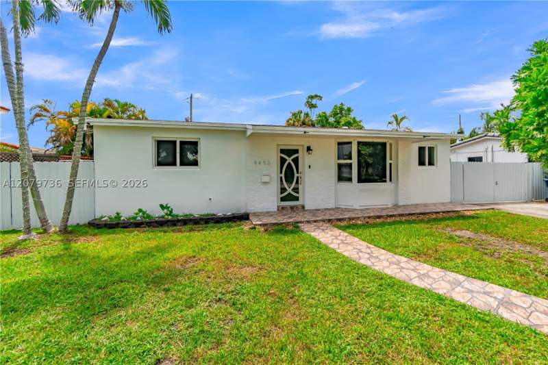 2 bedroom SingleFamilyResidence at 9450 SW 25th Dr, Coral Gardens, Miami — photo 4