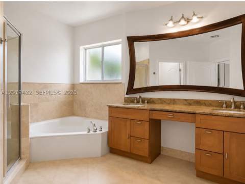 10916 NW 58th Ter, Doral FL - photo 23 of 41