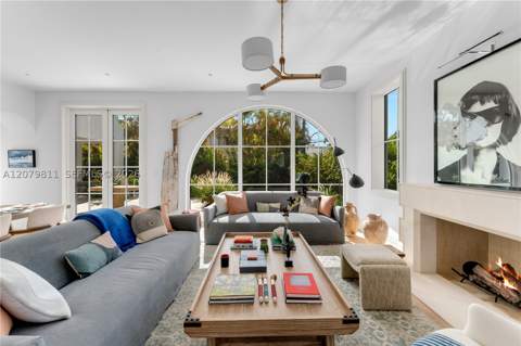 544 Warren Ln, Key Biscayne FL - photo 10 of 59