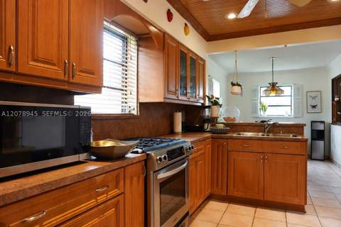1645 SW 83rd Ave, Miami FL - photo 10 of 24