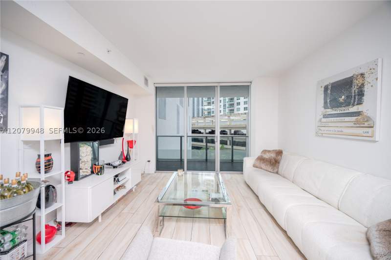 1 bedroom Condominium at 1300 Brickell Bay Dr 710, Brickellhouse Condo, Miami — photo 3