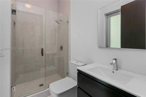 8249 NW 34th Dr, Doral FL - photo 13 of 31