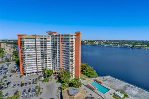 1351 NE Miami Gardens Drive 1703E, Miami FL - photo 8 of 31