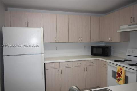 50 Menores Ave 611, Coral Gables FL - photo 13 of 27