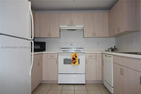 50 Menores Ave 611, Coral Gables FL - photo 14 of 27