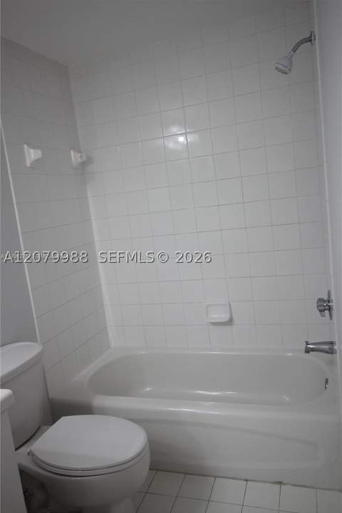 50 Menores Ave 611, Coral Gables FL - photo 17 of 27