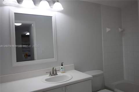 50 Menores Ave 611, Coral Gables FL - photo 18 of 27
