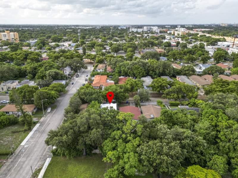 3 bedroom SingleFamilyResidence at 790 NW 51st Street, Bowling Green, Miami — photo 2