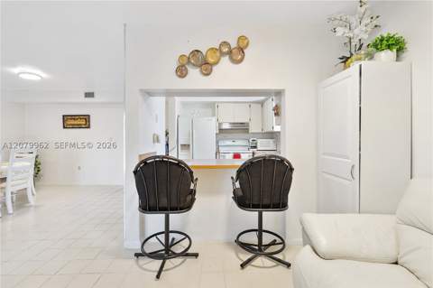 5825 W 25 Ct 212, Hialeah FL - photo 11 of 32