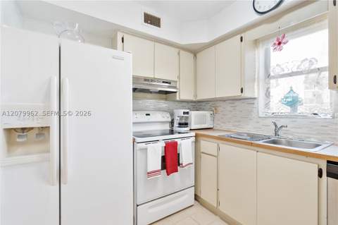 5825 W 25 Ct 212, Hialeah FL - photo 17 of 32