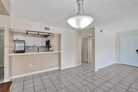 8660 SW 212th St 111, Cutler Bay FL - photo 20 of 35