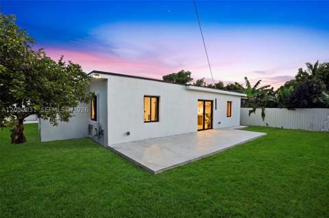 335 NW 108th St, Miami FL - photo 6 of 42