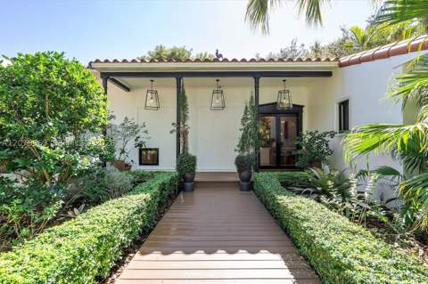 652 NE 105th St, Miami Shores FL - photo 8 of 64
