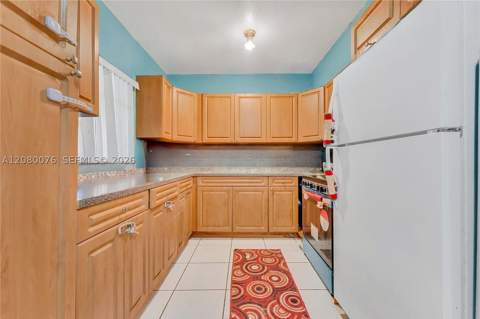 503 NW 43rd Pl, Miami FL - photo 12 of 25