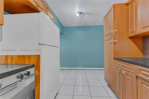 503 NW 43rd Pl, Miami FL - photo 13 of 25