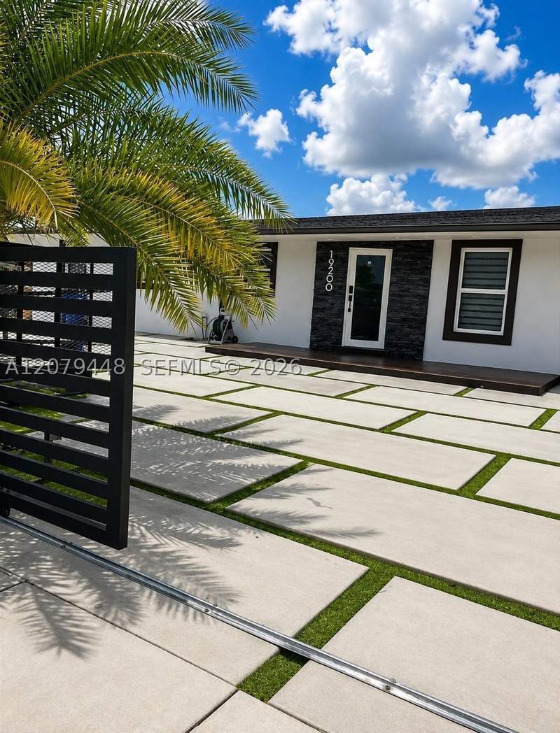 4 bedroom SingleFamilyResidence at 19200 NW 51st Ave, Miami Gardens Manor Sec 4, Miami Gardens — photo 3