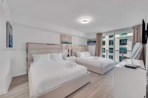 1200 Brickell Bay Dr 2904, Miami FL - photo 12 of 23