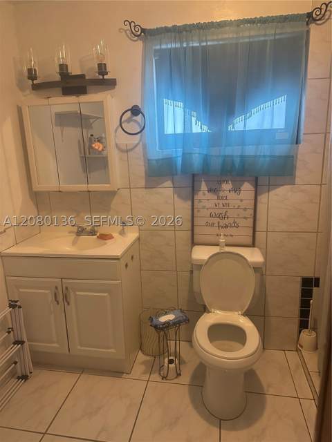 2901 NW 209th Ter, Miami Gardens FL - photo 10 of 15