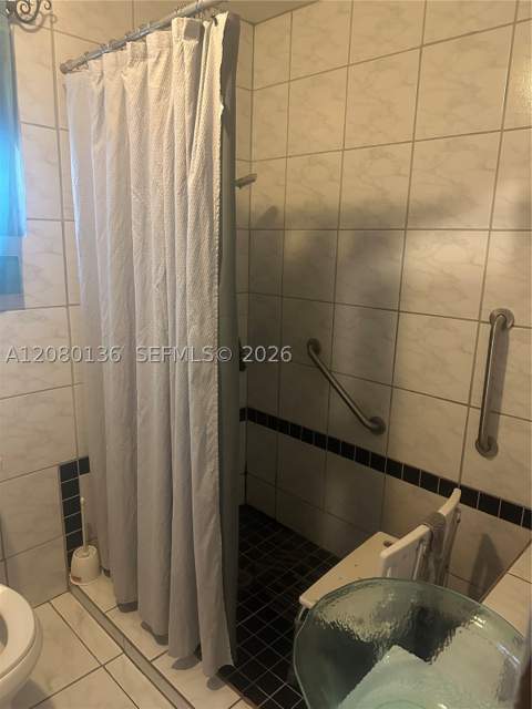 2901 NW 209th Ter, Miami Gardens FL - photo 11 of 15