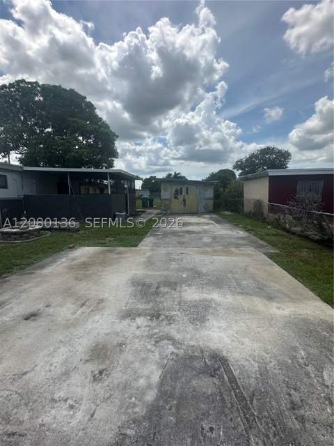 2901 NW 209th Ter, Miami Gardens FL - photo 13 of 15