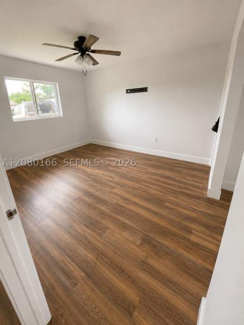 1211 NW 18th St, Homestead FL - photo 7 of 15