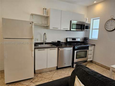 500 14th St 203, Miami Beach FL - photo 13 of 29