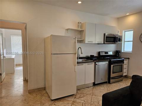 500 14th St 203, Miami Beach FL - photo 14 of 29