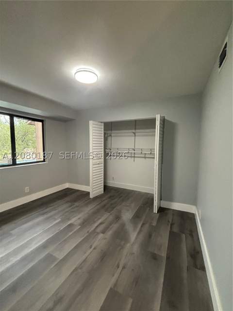 453 NE 210th Ter, Miami FL - photo 19 of 23