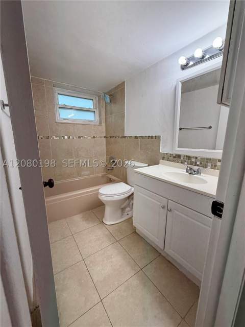 1101 NE 191st St H101, Miami FL - photo 16 of 22