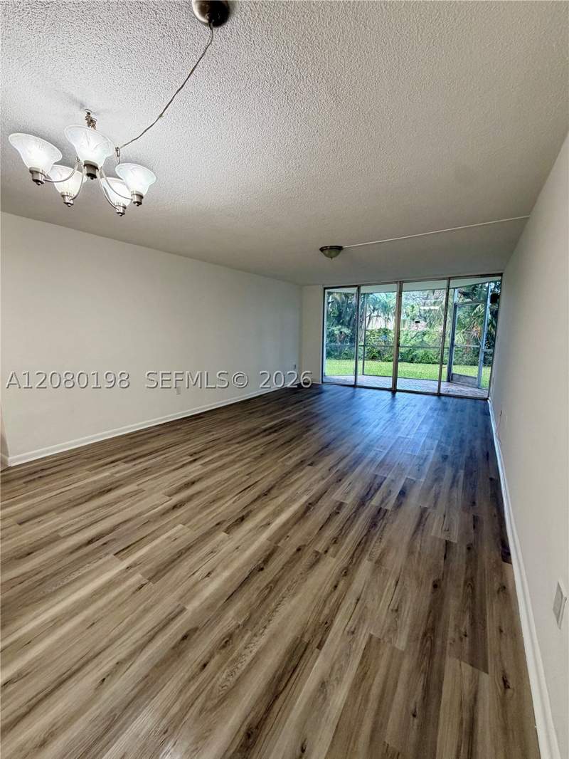 2 bedroom Condominium at 1101 NE 191st St H101, Rolling Green Condo H, Miami — photo 5