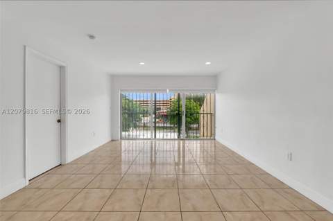 1975 W 44th Pl A302, Hialeah FL - photo 14 of 30