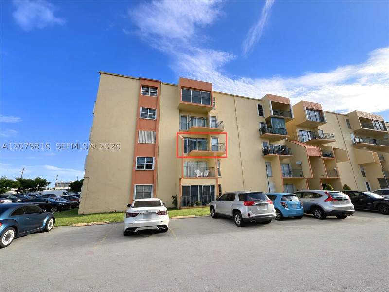 2 bedroom Condominium at 1975 W 44th Pl A302, Towers Of Westland Condo, Hialeah — photo 2