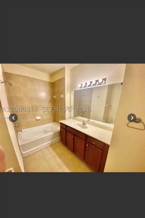 8650 NW 97 Ave 108, Doral FL - photo 10 of 17