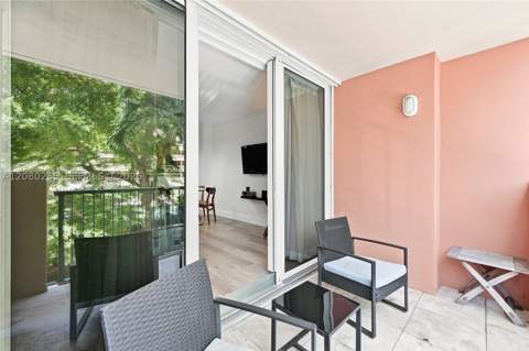 2951 S Bayshore Dr 305, Miami FL - photo 16 of 32