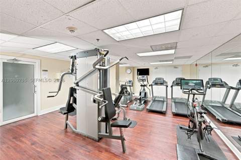 2951 S Bayshore Dr 305, Miami FL - photo 19 of 32