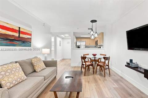 2951 S Bayshore Dr 305, Miami FL - photo 7 of 32