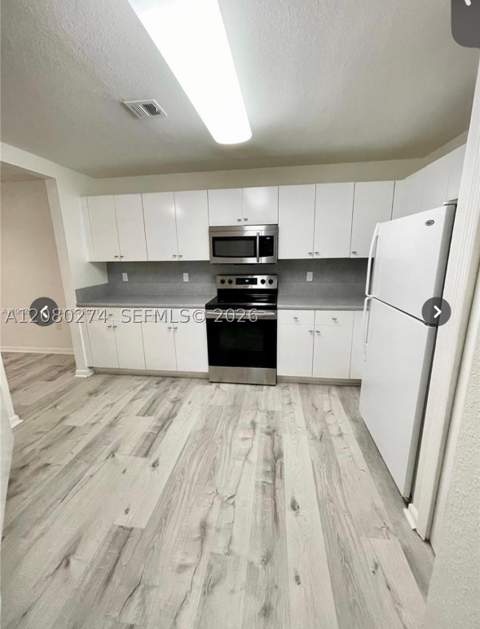 10902 NW 83 St 219, Doral FL - photo 7 of 12