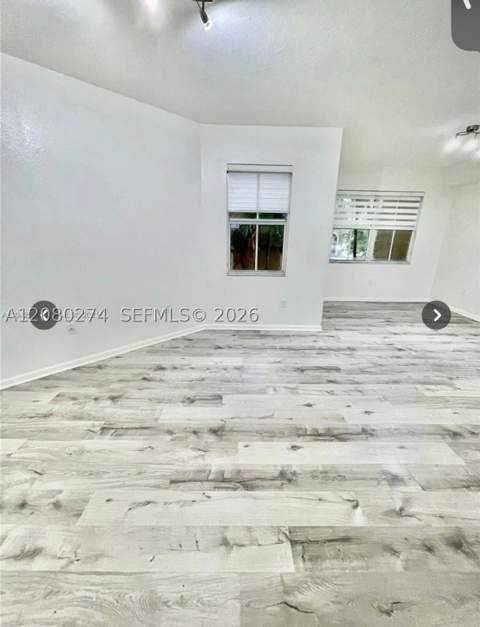10902 NW 83 St 219, Doral FL - photo 8 of 12