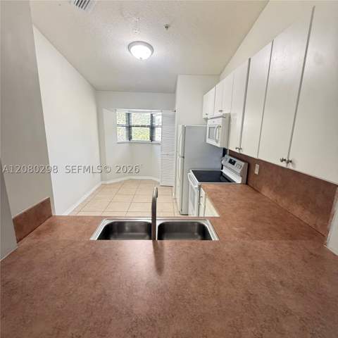 22831 SW 88th Pl 303, Cutler Bay FL - photo 8 of 9