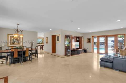 2930 NE 164th St, North Miami Beach FL - photo 15 of 50