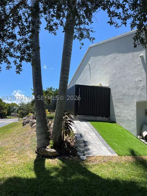 21780 SW 99th Pl, Cutler Bay FL - photo 19 of 38