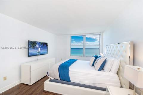2899 Collins Ave 1505, Miami Beach FL - photo 17 of 23