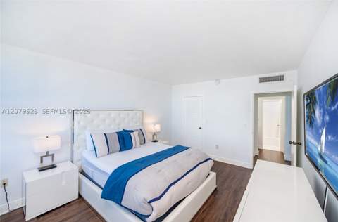 2899 Collins Ave 1505, Miami Beach FL - photo 19 of 23