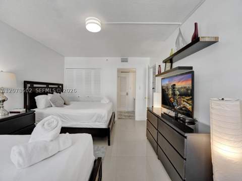 5225 Collins Ave 1516, Miami Beach FL - photo 11 of 32