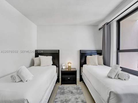 5225 Collins Ave 1516, Miami Beach FL - photo 14 of 32