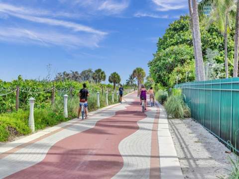 5225 Collins Ave 1516, Miami Beach FL - photo 22 of 32