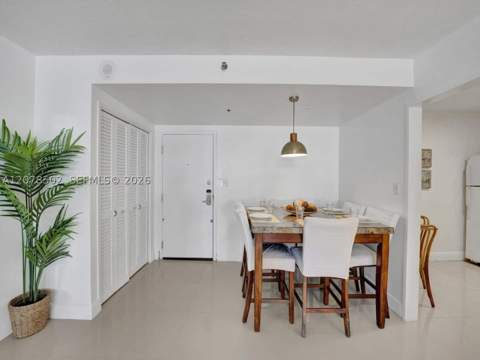 5225 Collins Ave 1516, Miami Beach FL - photo 6 of 32