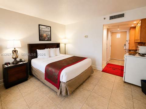 19201 Collins Ave 828, Sunny Isles Beach FL - photo 19 of 26