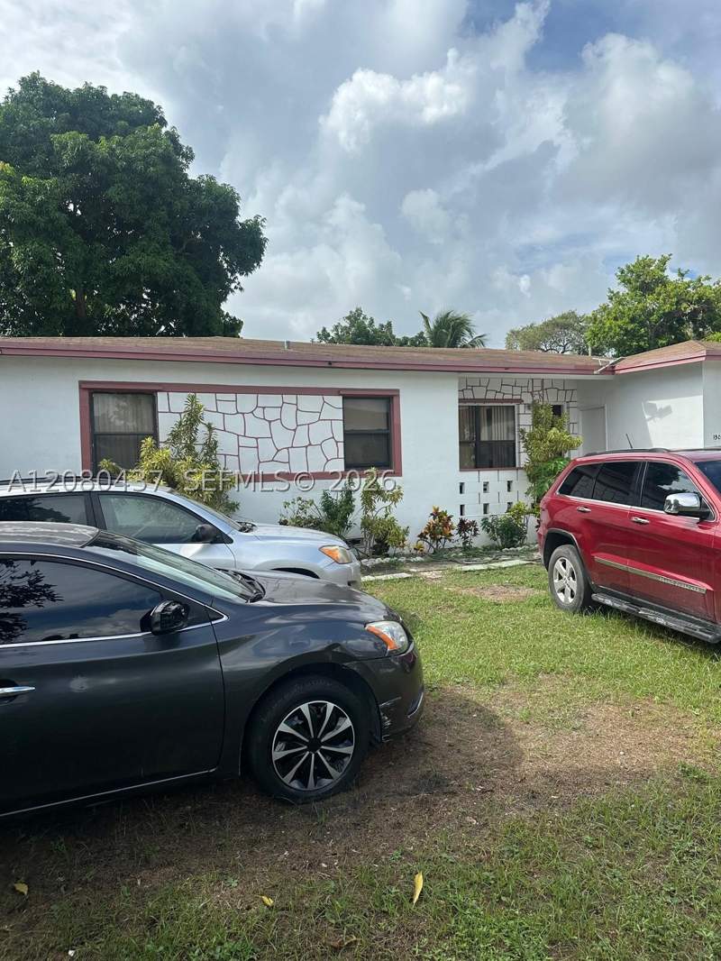 4 bedroom SingleFamilyResidence at 1500 NE 150th St, Arch Creeks Estates, Miami — photo 3