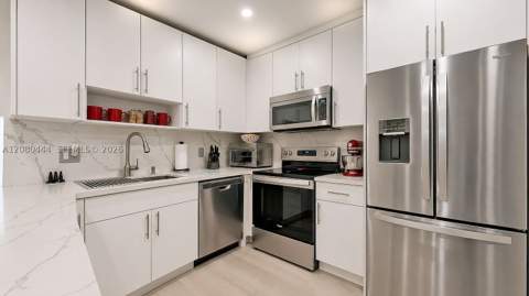 6 Carmona Ave, Coral Gables FL - photo 13 of 60